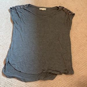 Grey detailed tshirt